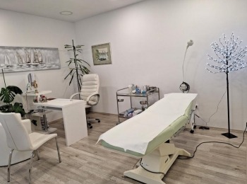 Damir Ćaćić, dr.med., specijalist ortopedije i traumatologijeDamir Ćaćić, dr.med., specijalist ortopedije i traumatologije,  - Poliklinika Tuškan, Karlovac